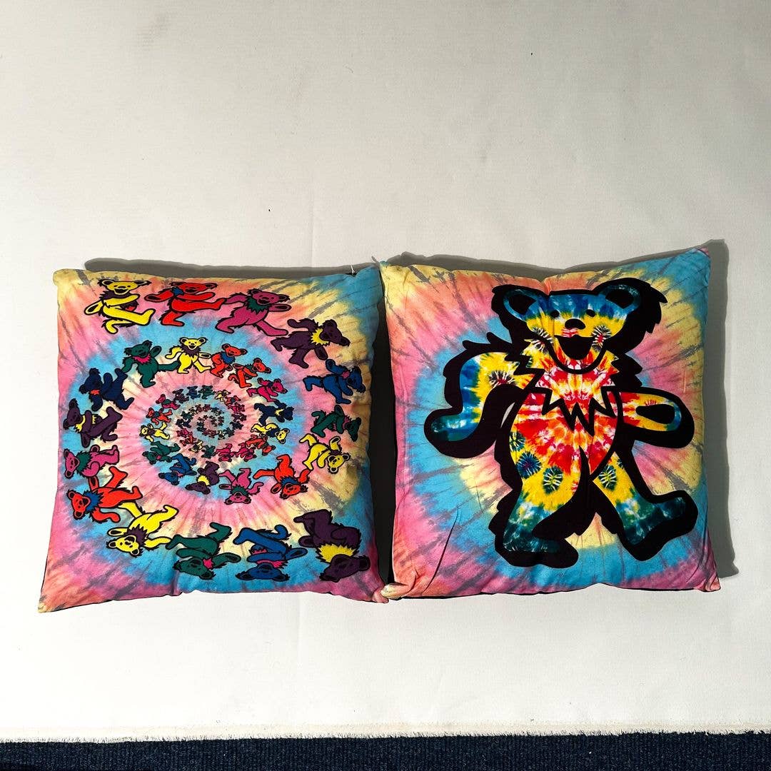 Tie-Dye Bears Pillow (ST-PLW-SP-09)