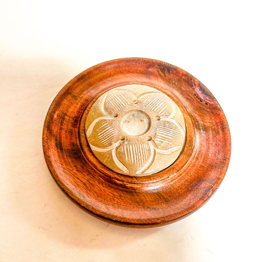 Carved Lotus Incense Burner (ST-IH-KV-4C)